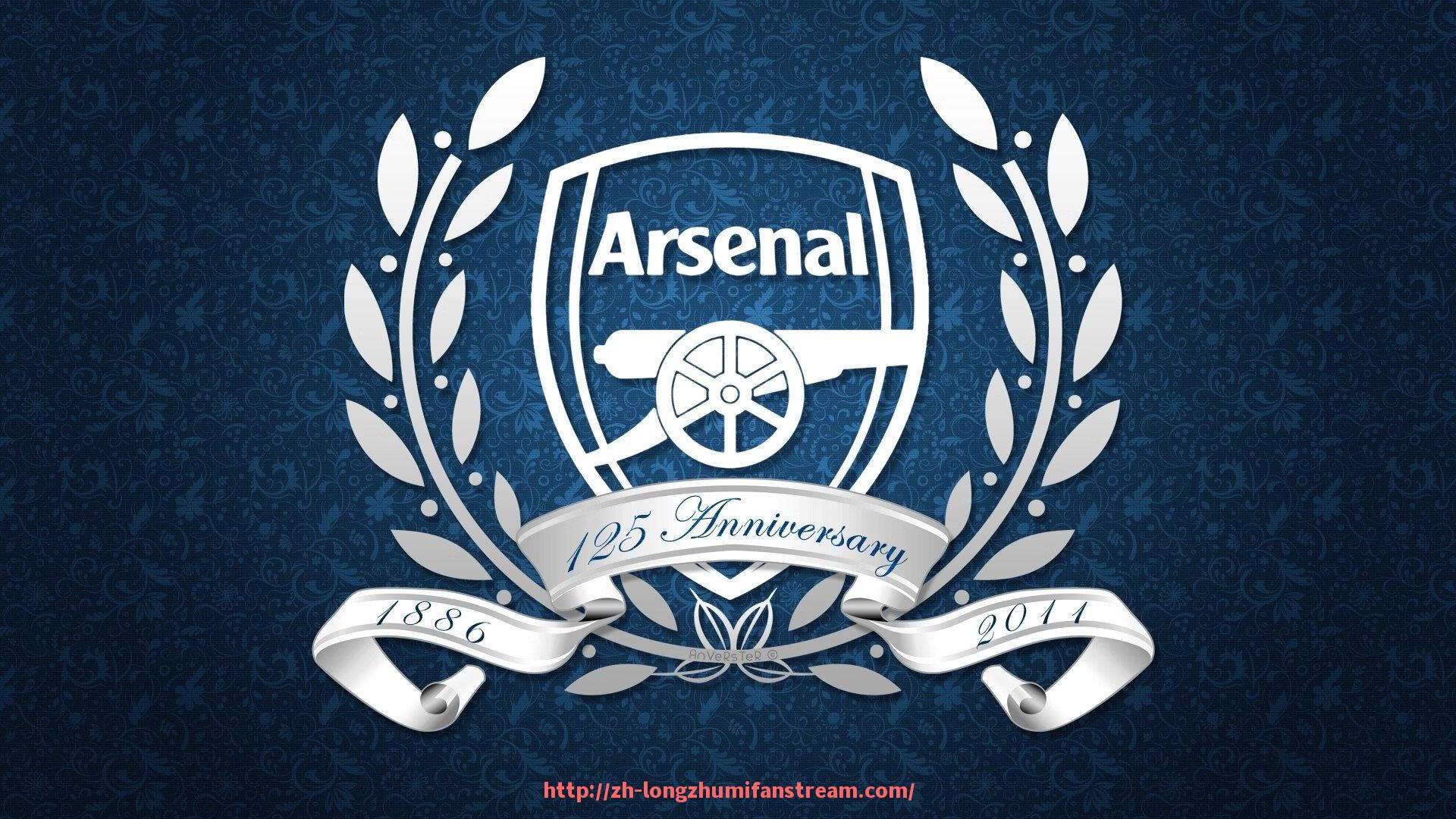 龙珠直播-男子踢坏公园健身器材事件引发公众关注